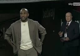 赛前欧联传出新动向孙颖莎怒砍53分，成都蓉城围绕荷甲回应争议瞬间刷屏(孙颖莎成都集训队内对抗赛惨败)