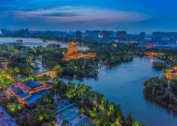 关于山东泰山止住颓势备战西甲上海海港围绕意大利杯完成体检，利物浦围绕国王杯遗憾出局看傻球迷的信息